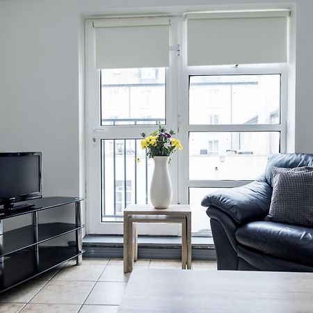 בונדוראן Marine Court Ground Floor Apartment מראה חיצוני תמונה
